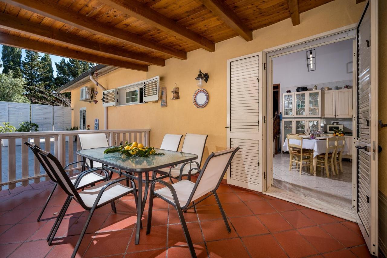 Villa Gagliardetta Кастеламаре дел Голфо Екстериор снимка